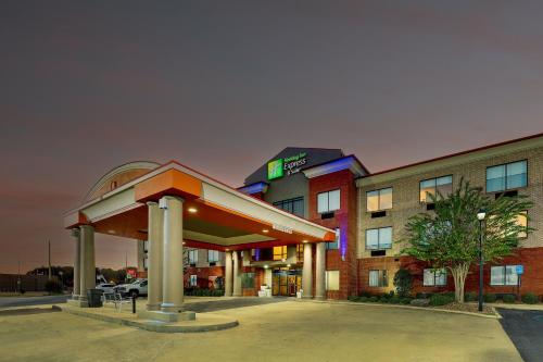 Holiday Inn Express Hotel & Suites- Gadsden an IHG Hotel - main image