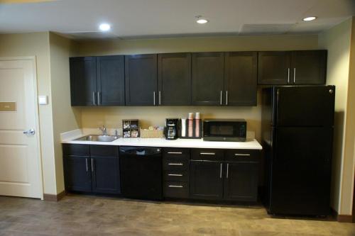 ห้องประชุม / บอลรูม, Candlewood Suites Denver North - Thornton By IHG in ทอร์นตัน (CO)