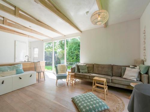  Eureka 109 Bungalow for 6-person with garden in Sint Maartensvlotbrug