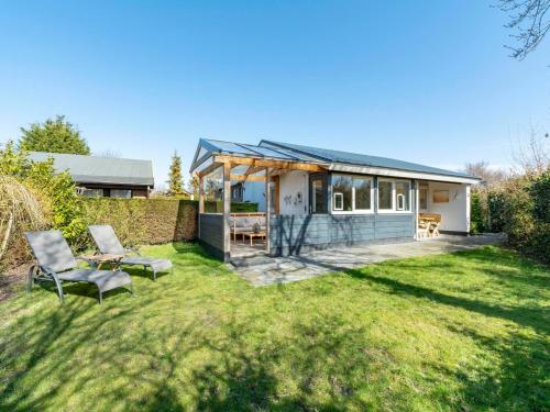  Bungalow in Sint Maartenszee near Beach in Sint Maartensvlotbrug