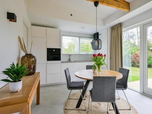 Facilities, Eureka 36 bungalow for 4-guests with garden in Schagen