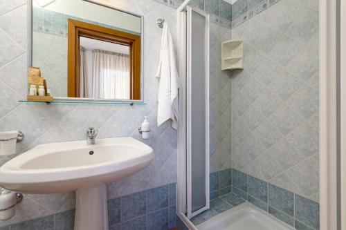 Single Room image 1