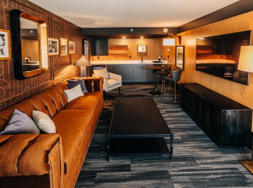 The Trail Hotel - image 14