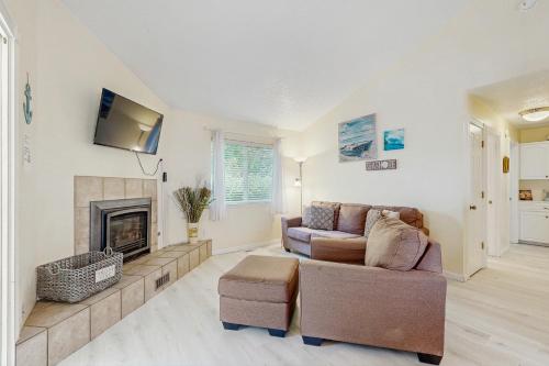 Cottage by the Sea, Lincoln City