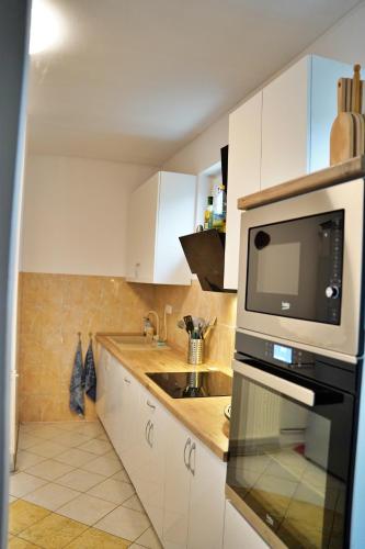 Annie in เลเซนเชโตไม