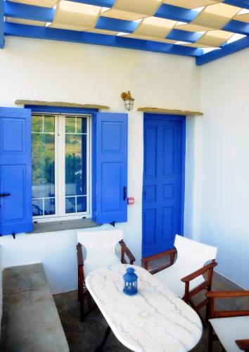 Karyatides Homes gîte à louer Karyá