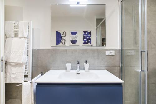Designer Apartment in Oltrarno - image 11