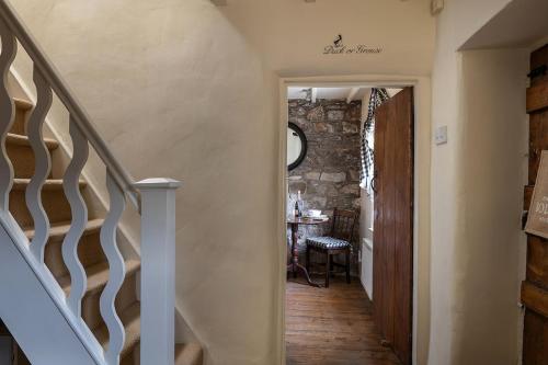Storehouse Cottage in Penrhyn Bay