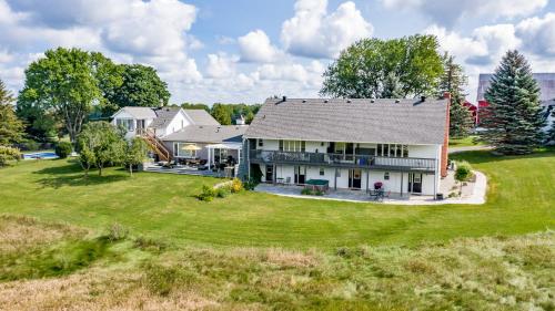 Mountain Ash Country Manor and Spa - Glen Huron