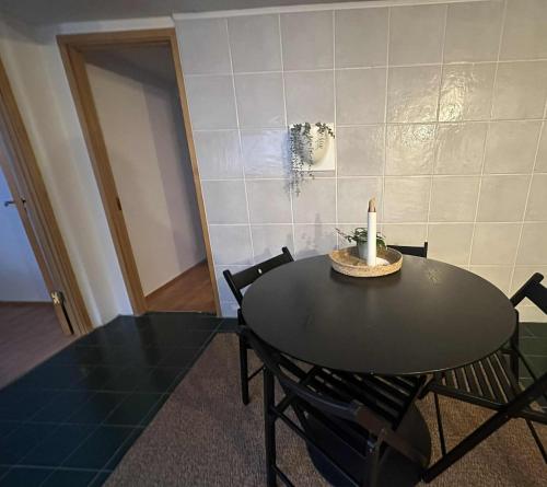 Cozy modern flat in suburb near center in Árbær