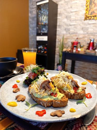 Yanuy Culinary Stay and Taste
