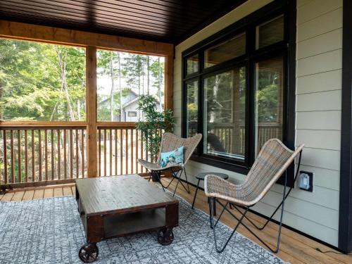 Modern Muskoka Cottage with Lake Views in 德懷特 (ON)