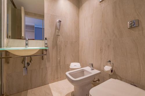 Hotel Majestic Rosario - Photo 3