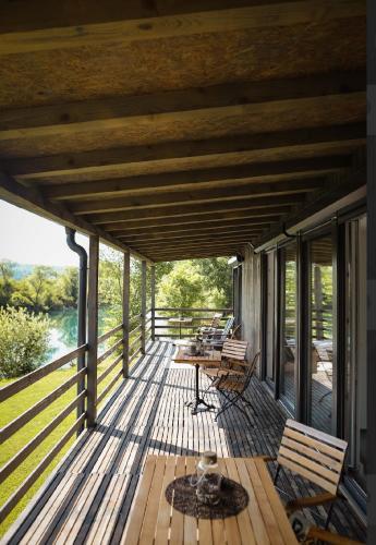 Una Meryland Rooms & Bungalow in Orašac