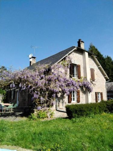 Gîte de France Le cantou des mille sources 3 épis - Gîte de France 8 personnes MAE-0234