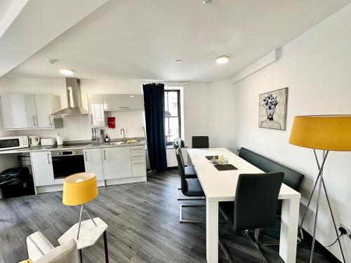 Luxury apartment, Mountain View in a Heritage Town in Blaenavon