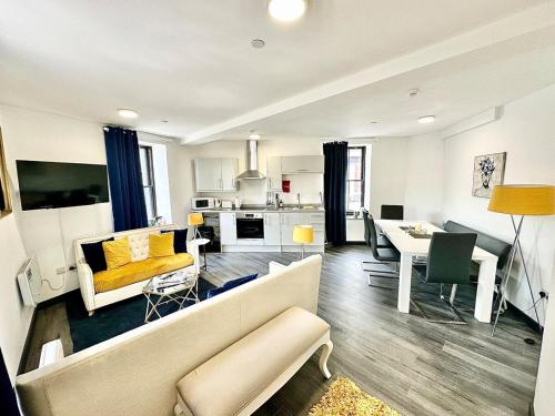 Luxury apartment, Mountain View in a Heritage Town in Blaenavon