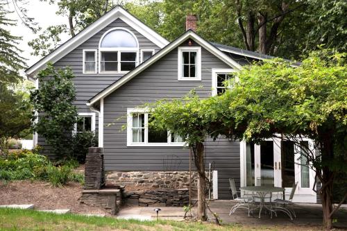 Hasbrouck House in Стон Рідж