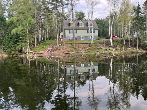Wolf Pond House 3 Miles to Lake Placid in Whiteface