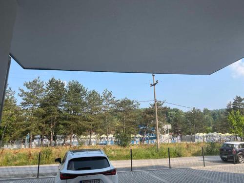 A szálláshely kívülről, Harizma lux centar in Popadić