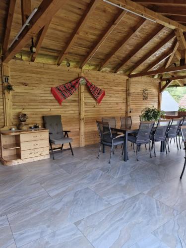 Pensiunea Casa Pancu in Čelau