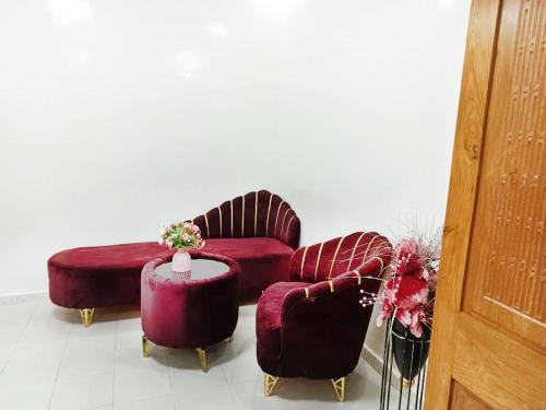 Cozy and Comfortable Guest House - Photo 5