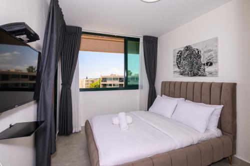 2 bedrooms, 3 beds
