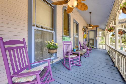 Grand Gables Home 1 Block to St Johns River! in Palatka (Florida)