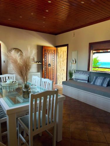 Anatèlia Beach House gîte à louer Nisída Álogo