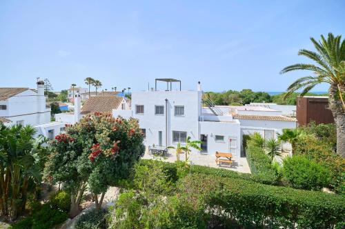 Casara Dos - 2 Dormitorios - Torre con Acceso Privado a la Playa de Zahora in Zahora