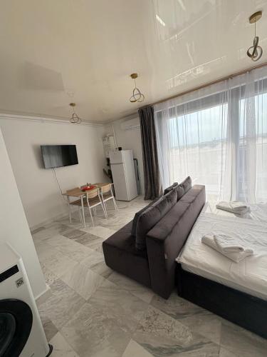Studio 902 B2 ALMAR LUXURY RESIDENCE-Renting Apartments & Free Pool - image 3
