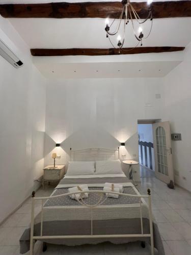 Varriale Apartaments 2,0 free parking for small cars only