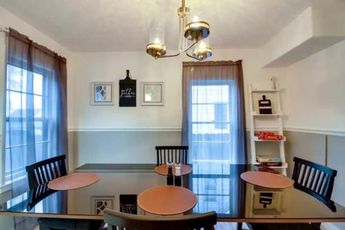 Pet-Friendly Cottage in DWTN Brainerd in Brainerd (MN)