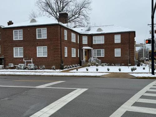 A szálláshely kívülről, The Monarch Unit 8 in Huntsville Városközpont