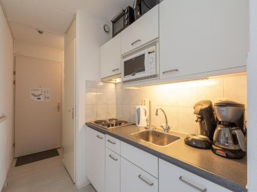  Apartment in Dutch Coast with Beach Access in Julianadorp