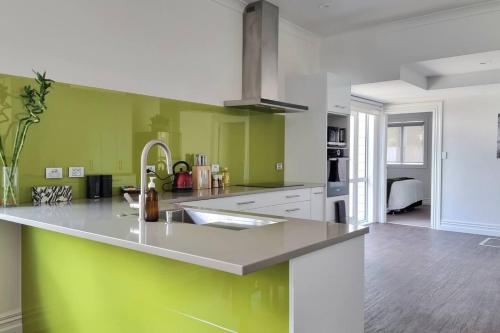 Spacious Remuera Bungalow with Parking and Aircon, Auckland (Foto 3)