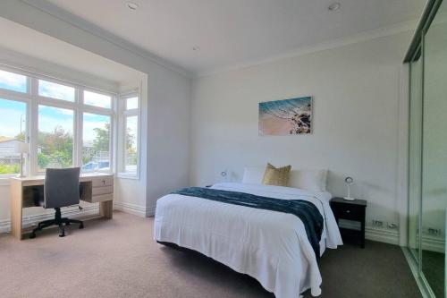 Spacious Remuera Bungalow with Parking and Aircon, Auckland (Foto 2)