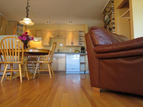 Heriot Bay Inn in เฮริออท เบย์(บริติชโคลัมเบีย)