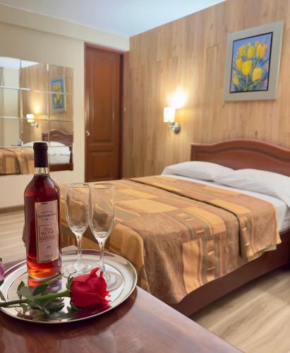 Hotel Asturias Inn