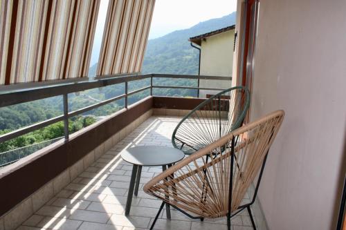 Bližnja okolica, Appartamento sole in Bironico