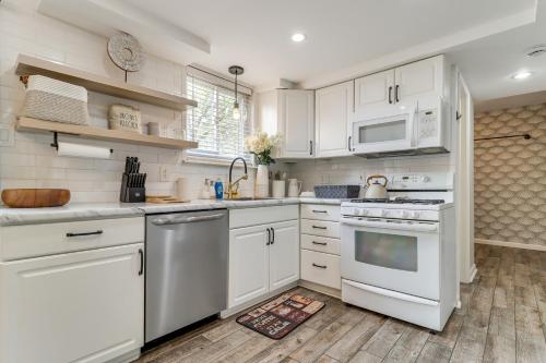 8 Mi to Henry Ford Museum Westland Family Home in อิงค์สเตอร์