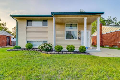 8 Mi to Henry Ford Museum Westland Family Home in อิงค์สเตอร์