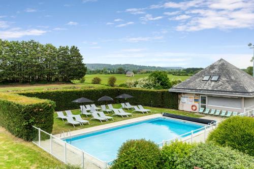 Kyriad Deauville - St Arnoult Hotel de charme Tourgeville