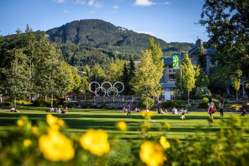 Ski In Ski Out Apartment with Pool and Hot Tub by Harmony Whistler in Whistler, Canada
