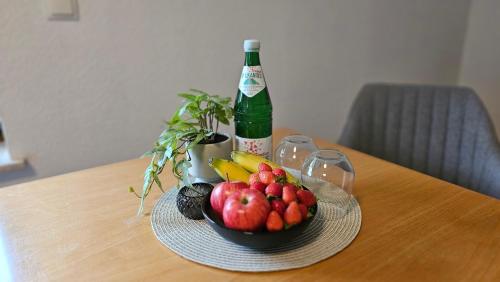 Ēdiens un dzērieni, Ruhiges Ferienzimmer mit eigenem Bad am Waldrand in Urbach (Rhineland-Palatinate)