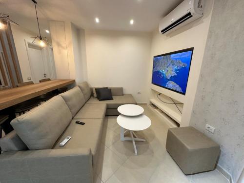 Smart, Stylish & Seaview