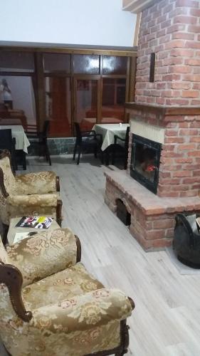 Adal? Hotel