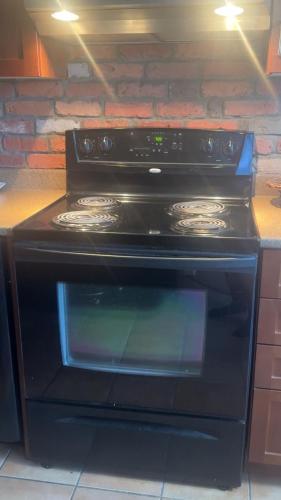 Spacious Condo with a Bright Interior in LaSalle