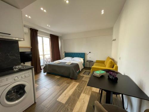 Boutique Central Studio Apartments, Тирана