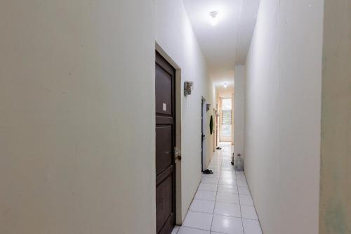 Foto - RedDoorz near Esa Unggul University Jakarta Campus